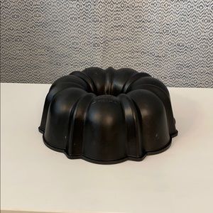 Nordic Ware 6-cup Bundt Pan